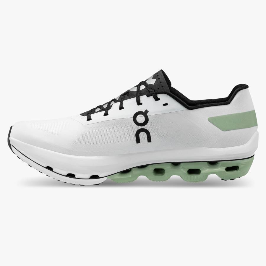 White / Black On Cloudboom Echo 1 | SN-ON28221